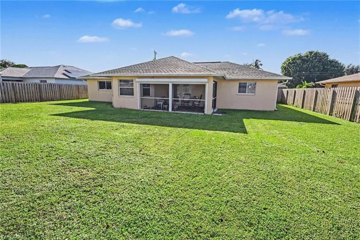 1108 Se 13th Pl, Cape Coral, Florida 33990