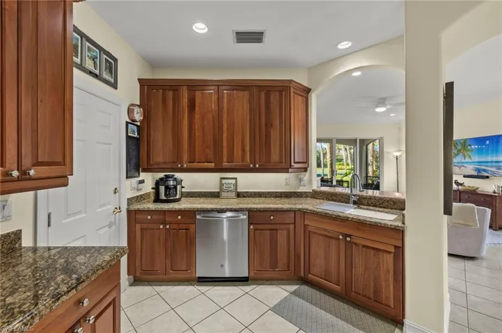 2621  ESTRELLA  CT, Naples, FL 34109