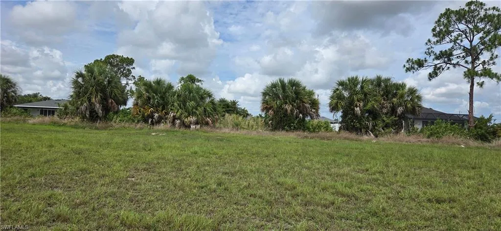 4024 Ne 17th Ave, Cape Coral, Florida 33909