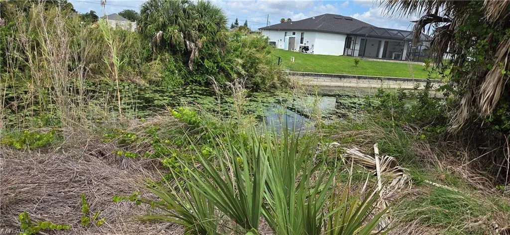 4024 Ne 17th Ave, Cape Coral, Florida 33909