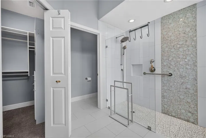 3852 Clipper Cove Dr, Naples, Florida 34112