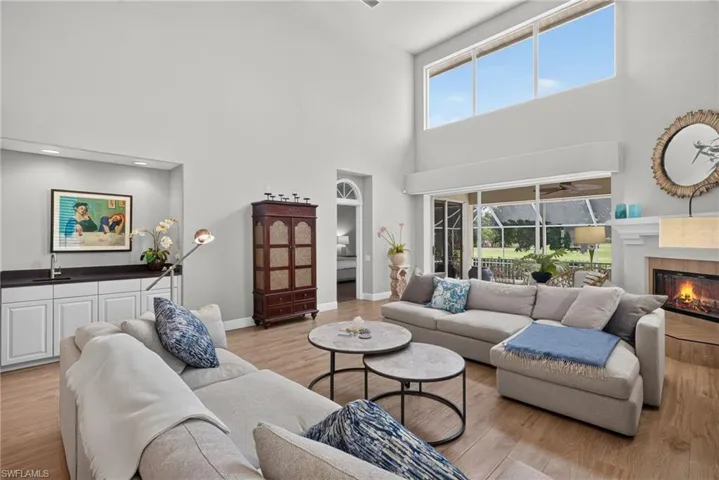 3852 Clipper Cove Dr, Naples, Florida 34112