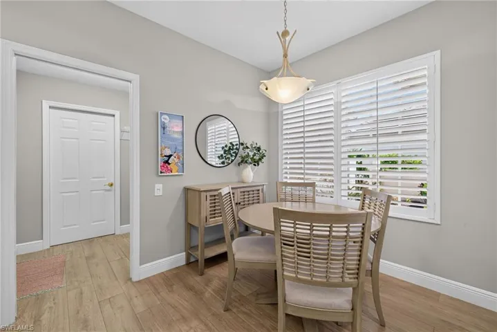 3852 Clipper Cove Dr, Naples, Florida 34112