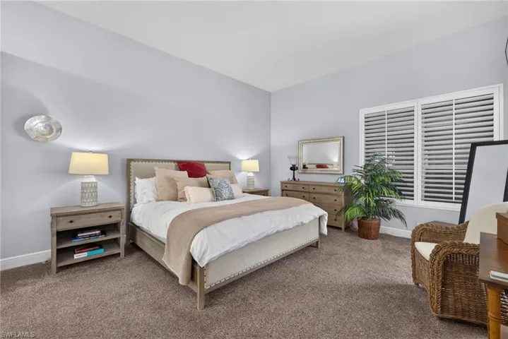 3852 Clipper Cove Dr, Naples, Florida 34112