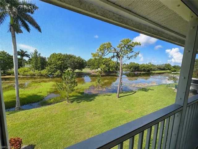 5515 Rattlesnake Hamm Rd 302, Naples, Florida 34113