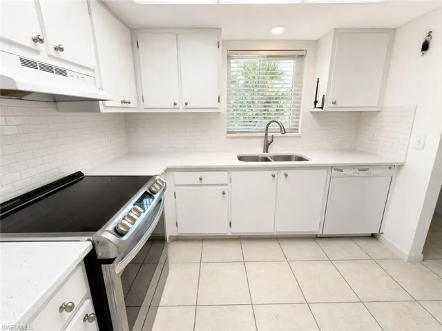 5515 Rattlesnake Hamm Rd 302, Naples, Florida 34113