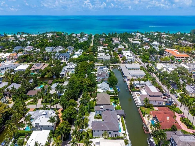 425 15th Ave S, Naples, Florida 34102