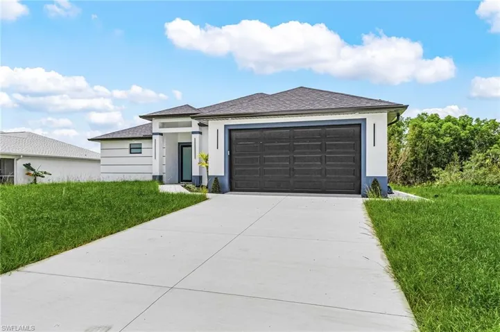 2813  24th W ST, Lehigh Acres, FL 33971
