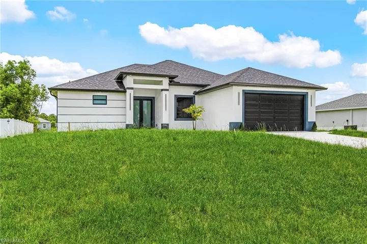2813  24th W ST, Lehigh Acres, FL 33971