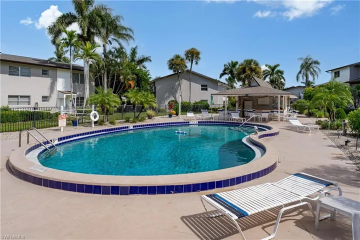 180  Cypress E WAY, Naples, FL 34110