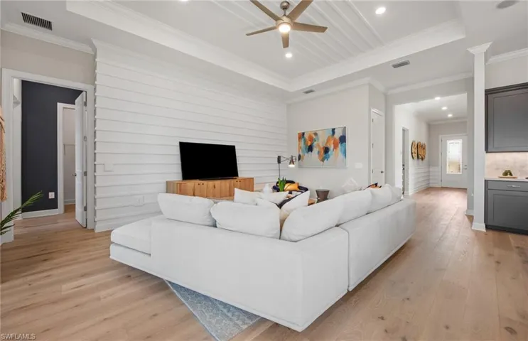 1950  Don Benito  WAY, Naples, FL 34120