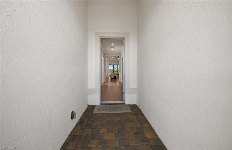 1950  Don Benito  WAY, Naples, FL 34120
