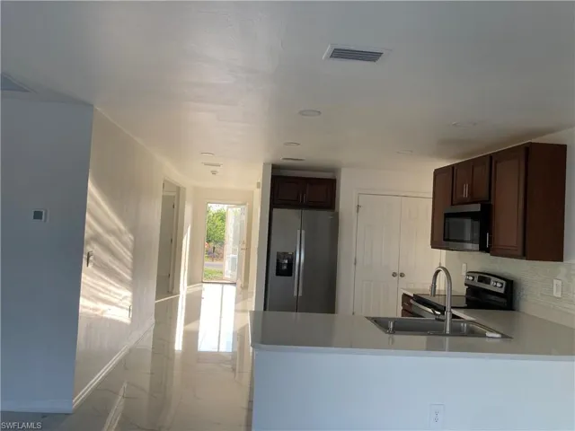 142  Plantation  DR, Labelle, FL 33935