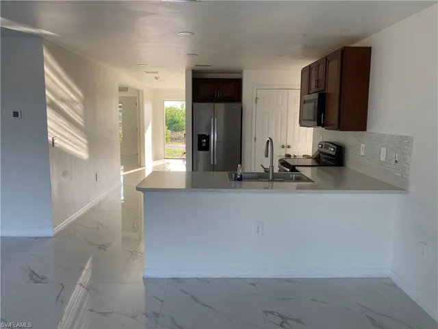 142  Plantation  DR, Labelle, FL 33935