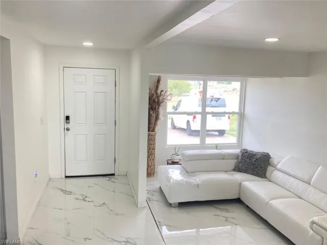 142  Plantation  DR, Labelle, FL 33935