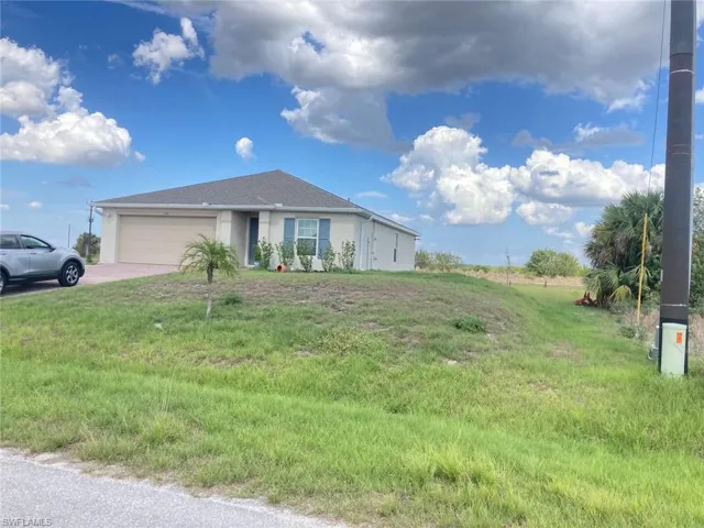 142  Plantation  DR, Labelle, FL 33935