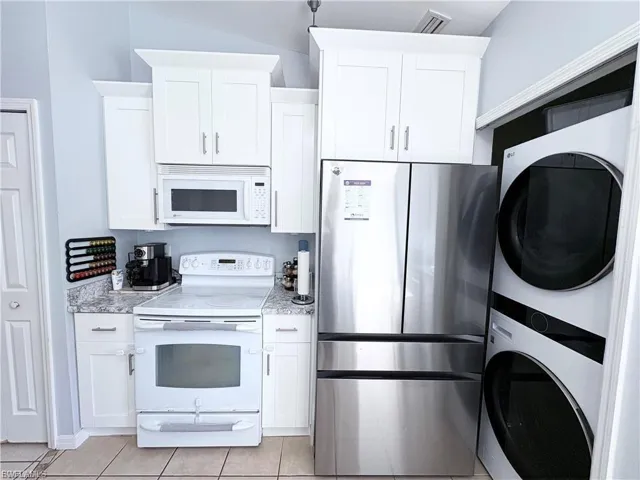1522 E 12th  ST, Lehigh Acres, FL 33972