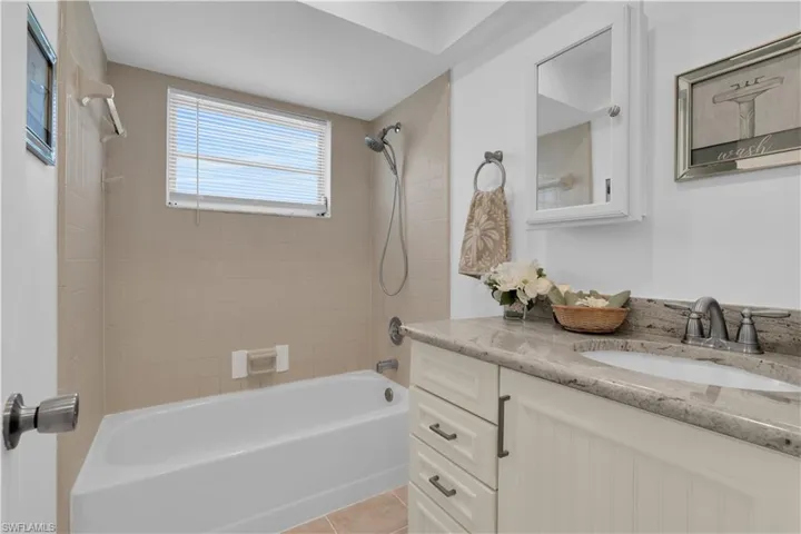 9 Regency Ct, Lehigh Acres, Florida 33936
