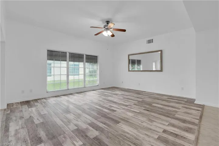 9 Regency Ct, Lehigh Acres, Florida 33936
