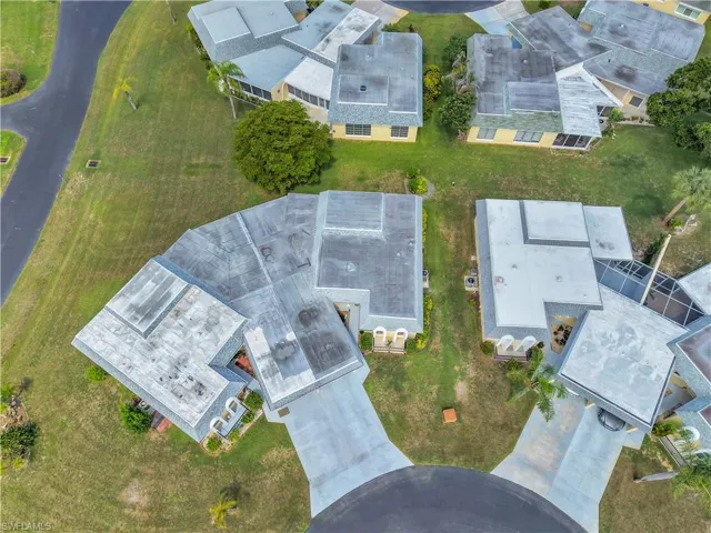 9 Regency Ct, Lehigh Acres, Florida 33936