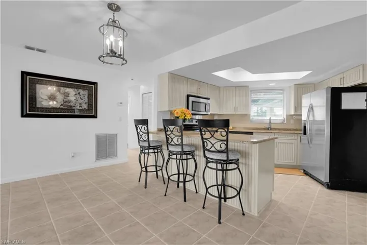 9 Regency Ct, Lehigh Acres, Florida 33936