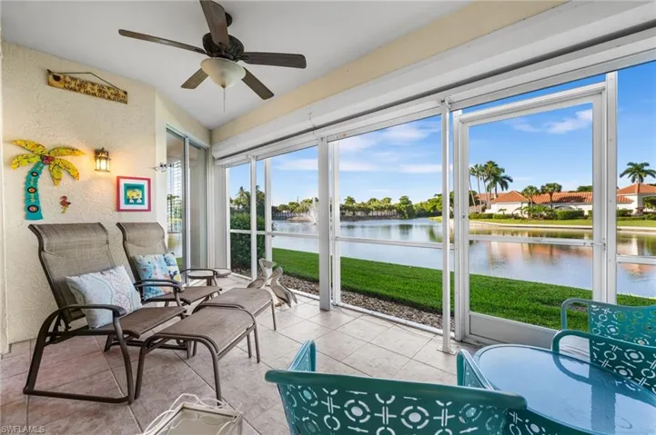 Breathtaking views of the lake and fountain.