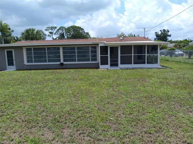 2244 Parkview Dr, Fort Myers, Florida 33905