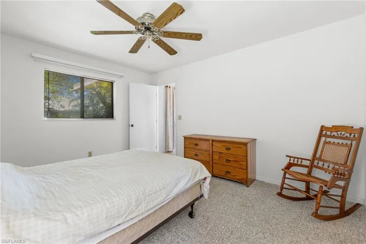 122 NE 20th PL, CAPE CORAL FL 33909