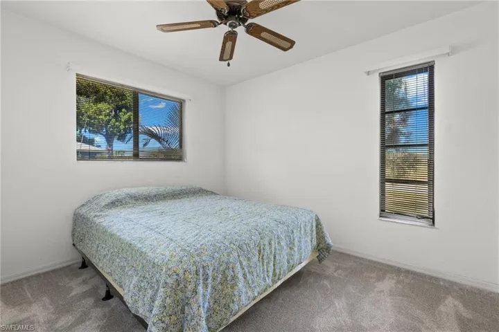 122 NE 20th PL, CAPE CORAL FL 33909