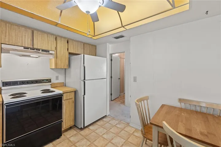 122 NE 20th PL, CAPE CORAL FL 33909