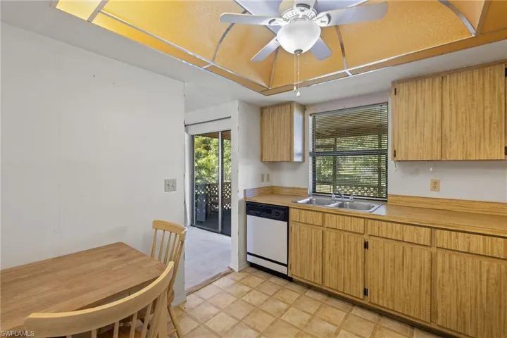 122 NE 20th PL, CAPE CORAL FL 33909