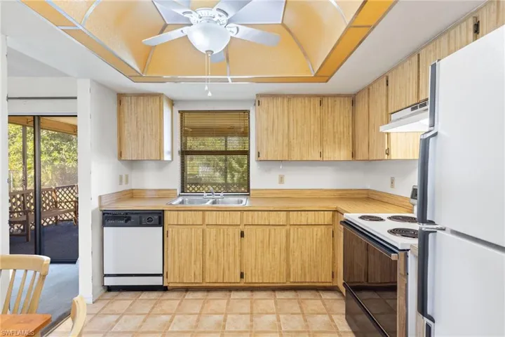 122 NE 20th PL, CAPE CORAL FL 33909
