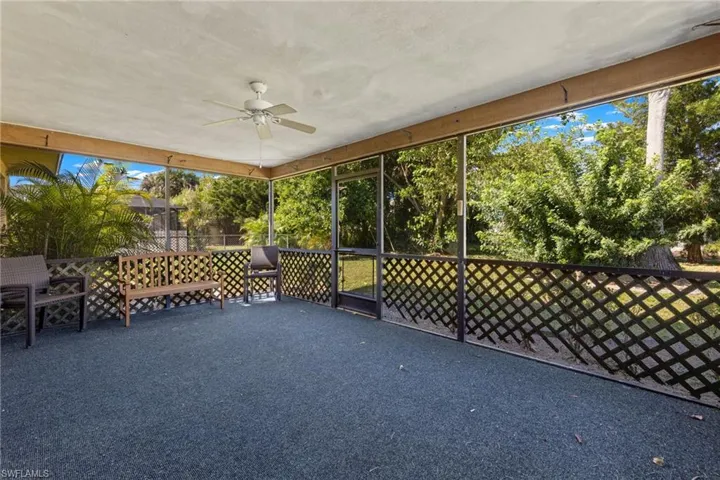 122 NE 20th PL, CAPE CORAL FL 33909