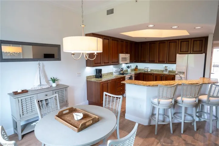 1045 Sandpiper St G203, Naples, Florida 34102