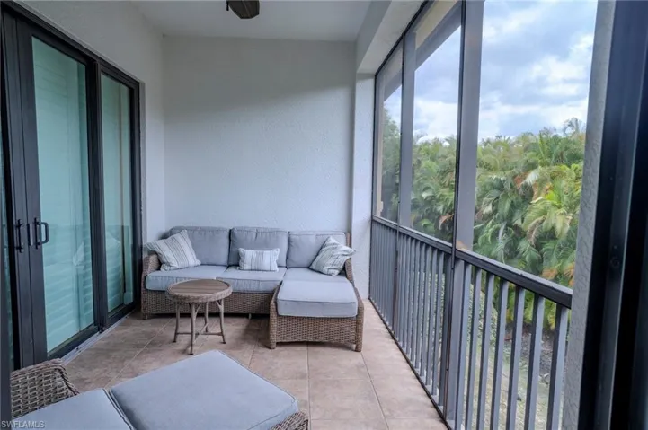1045 Sandpiper St G203, Naples, Florida 34102