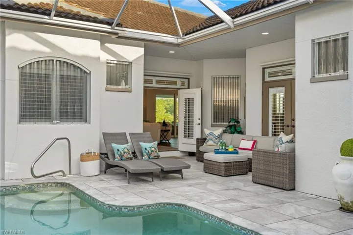 View of patio / terrace with outdoor lounge area