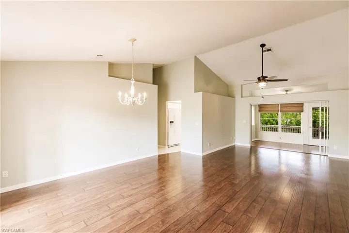 917 Charlemagne Blvd, Naples Fl 34112