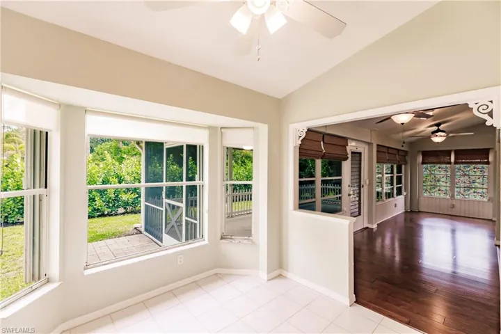 917 Charlemagne Blvd, Naples Fl 34112