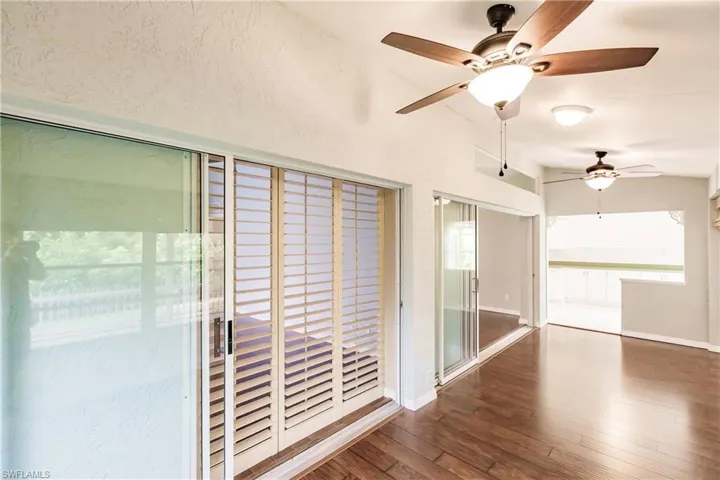 917 Charlemagne Blvd, Naples Fl 34112