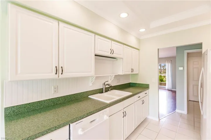 917 Charlemagne Blvd, Naples Fl 34112