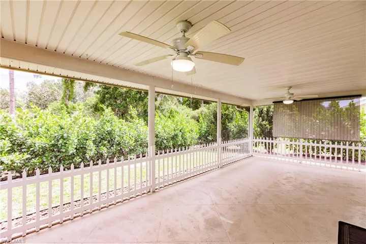 917 Charlemagne Blvd, Naples Fl 34112