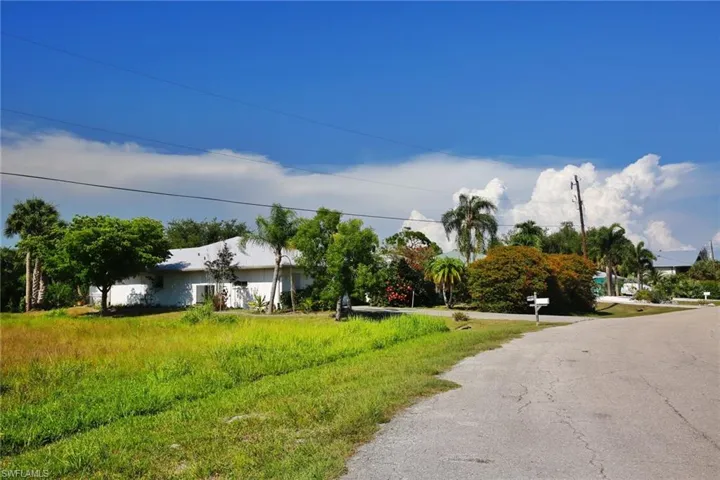 7704 Grande Pine Rd, Bokeelia, Florida 33922