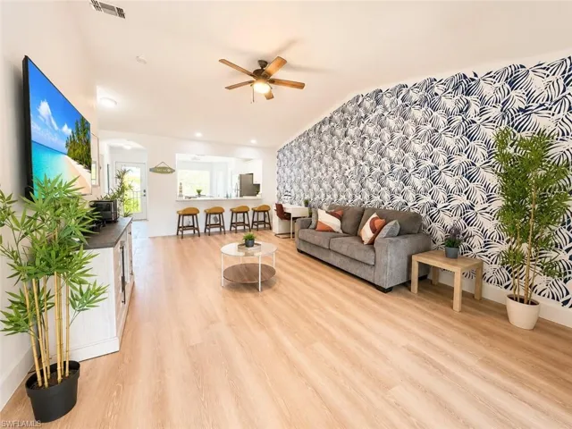 3659 Riviera Cir, Bonita Springs, Florida 34134