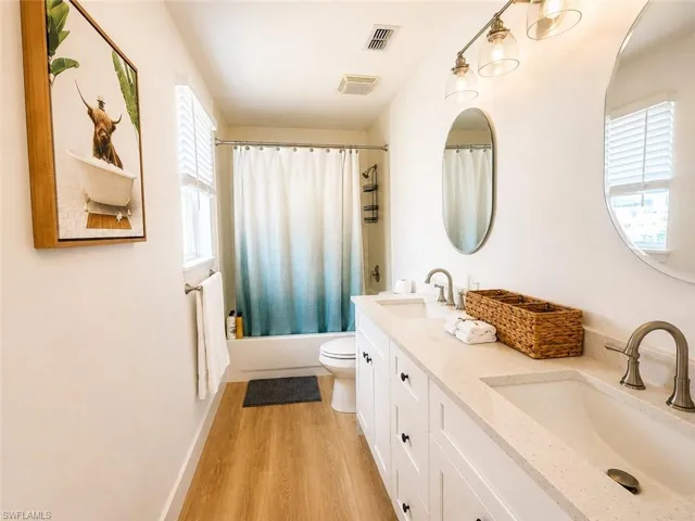 3659 Riviera Cir, Bonita Springs, Florida 34134