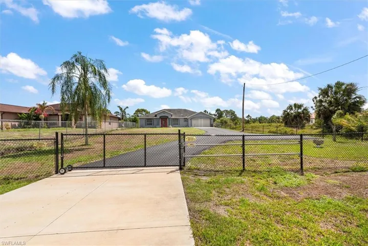 4860 14th St Ne, Naples, Florida 34120