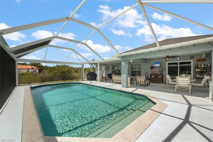4860 14th St Ne, Naples, Florida 34120