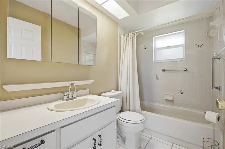 1513 Sw 44th St, Cape Coral, Florida 33914