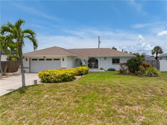 1513 Sw 44th St, Cape Coral, Florida 33914