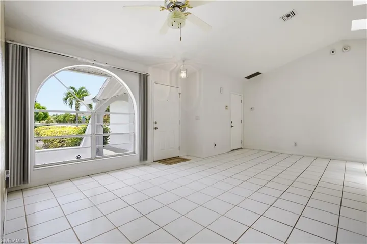 1513 Sw 44th St, Cape Coral, Florida 33914