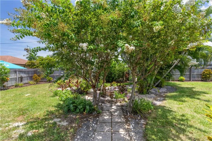 1513 Sw 44th St, Cape Coral, Florida 33914